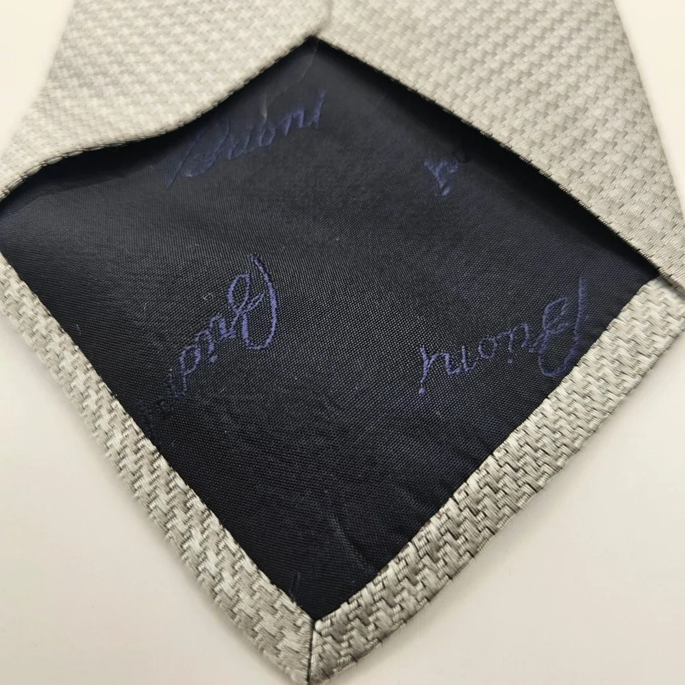 Brioni Textured Silk Tie Silver Micro Weave Hand Made‎ in Italy Luxury Designer